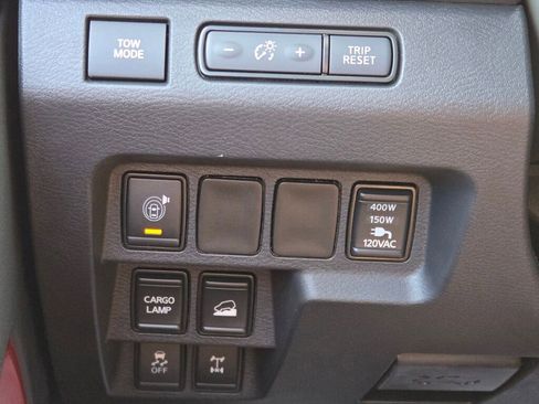 New 2025 Nissan Frontier PRO-4X w/ Pro Premium Package image 30