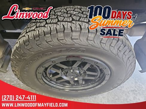 Used 2020 GMC Sierra 1500 AT4 w/ AT4 Premium Package AWD/4WD image 7