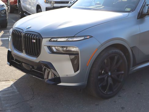 Used 2025 BMW X7 M60i AWD/4WD image 6