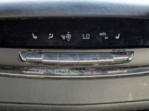 Used 2021 Cadillac Escalade Sport w/ Driver Assist Tech Package image 18