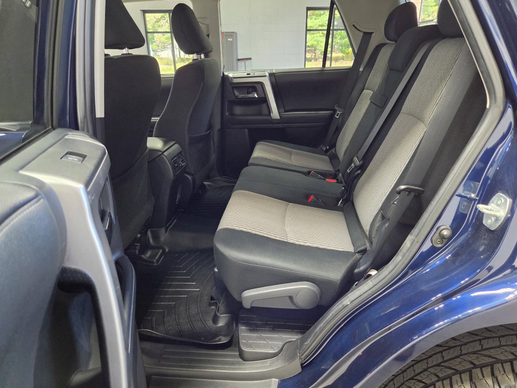 Used 2021 Toyota 4Runner SR5 AWD/4WD image 18
