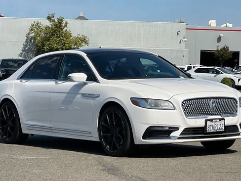 Used 2018 Lincoln Continental Reserve w/ Continental Climate Package AWD/4WD image 5