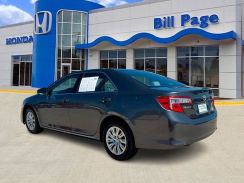 Used 2013 Toyota Camry LE FWD image 5