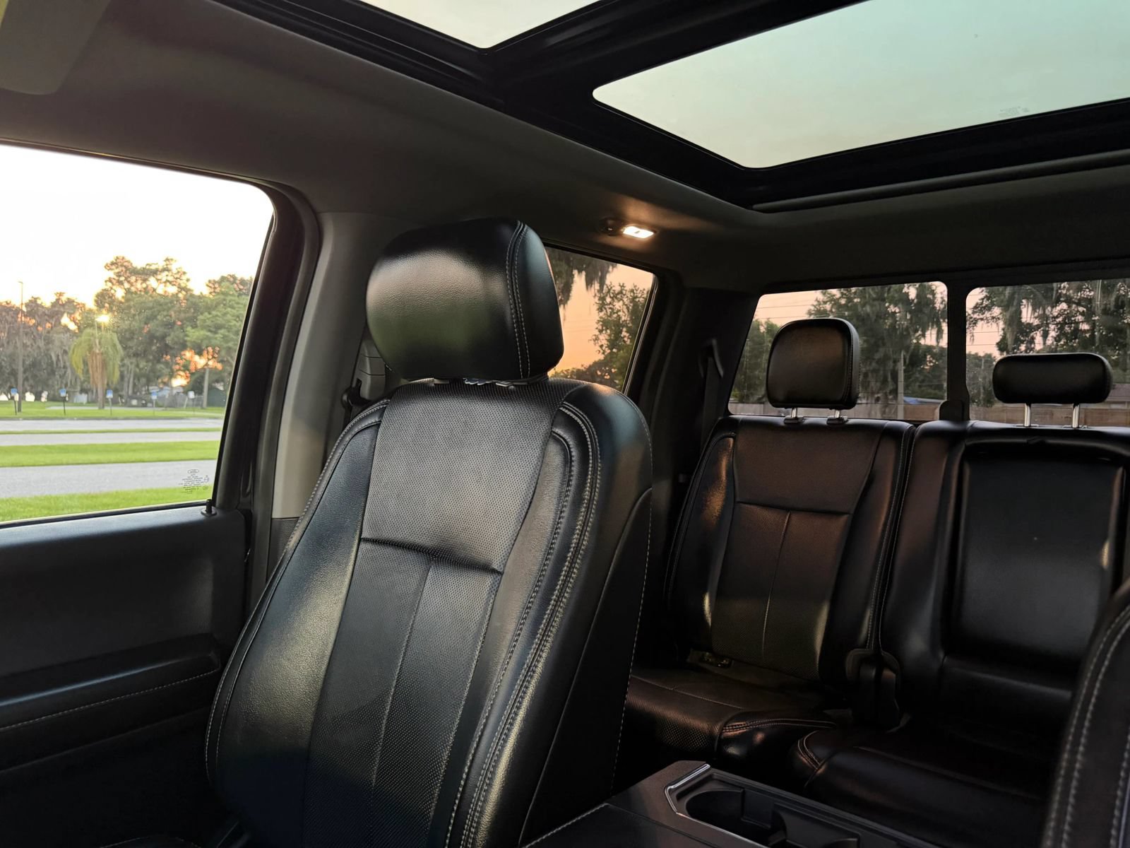 Used 2018 Ford F150 Lariat w/ Equipment Group 502A Luxury AWD/4WD image 57