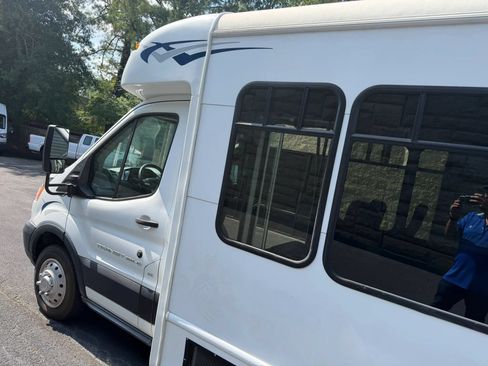 Used 2019 Ford Transit 350 156 DRW w/ Shuttle Bus Prep Package RWD image 29
