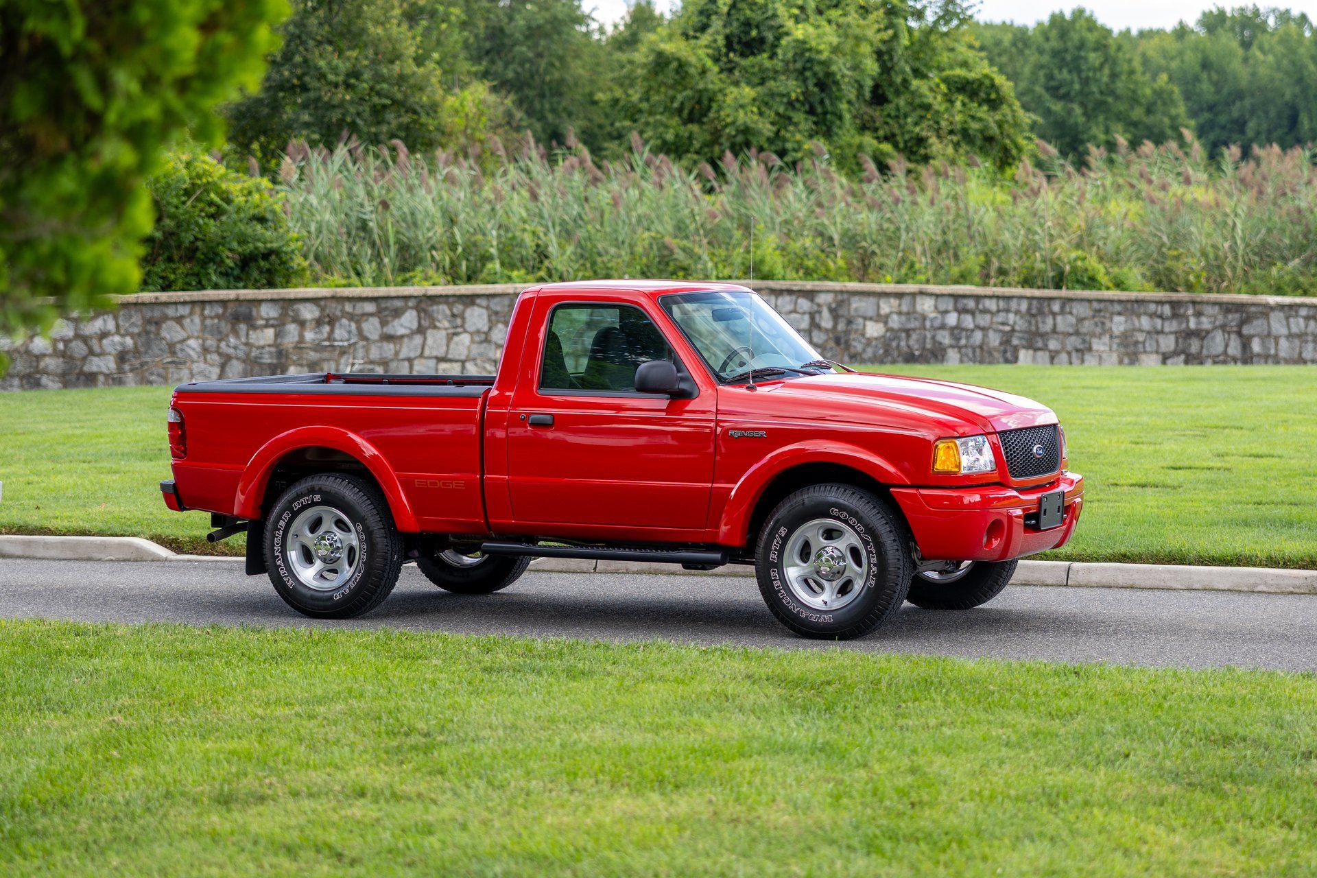Used 2003 Ford Ranger Edge AWD/4WD image 2