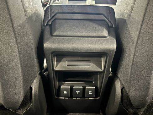 Used 2019 Land Rover Discovery Sport HSE AWD/4WD image 27