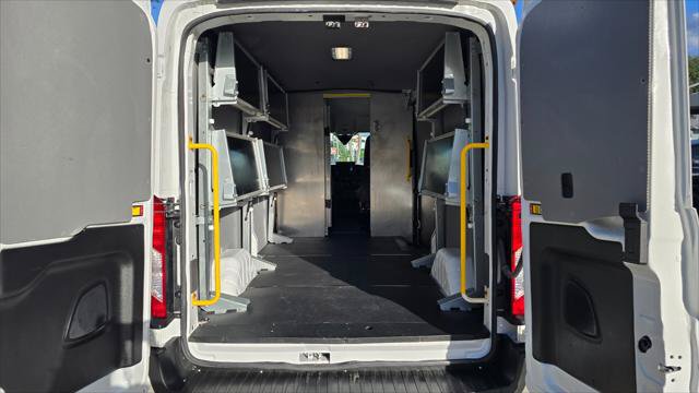 Used 2023 Ford E-Transit Medium Roof RWD image 14