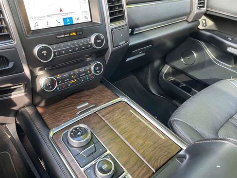 Used 2018 Ford Expedition Max Platinum AWD/4WD image 60