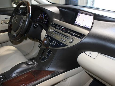 Used 2013 Lexus RX 350 AWD w/ Navigation Pkg image 32