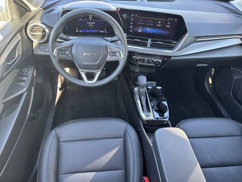 Used 2025 Chevrolet Trax ACTIV image 22