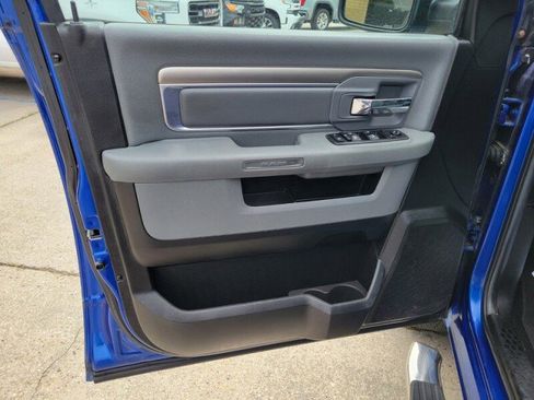 Used 2019 RAM 1500 Classic SLT image 24