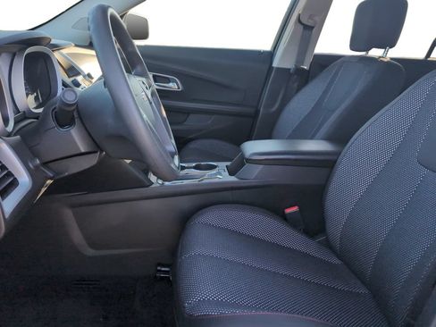 Used 2017 Chevrolet Equinox LS FWD image 8