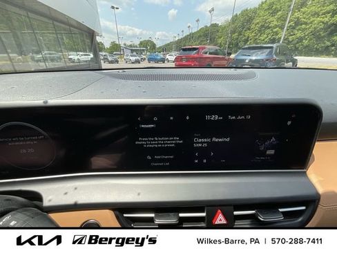 Certified 2024 Kia Seltos SX w/ SX Sunroof Package AWD/4WD image 9