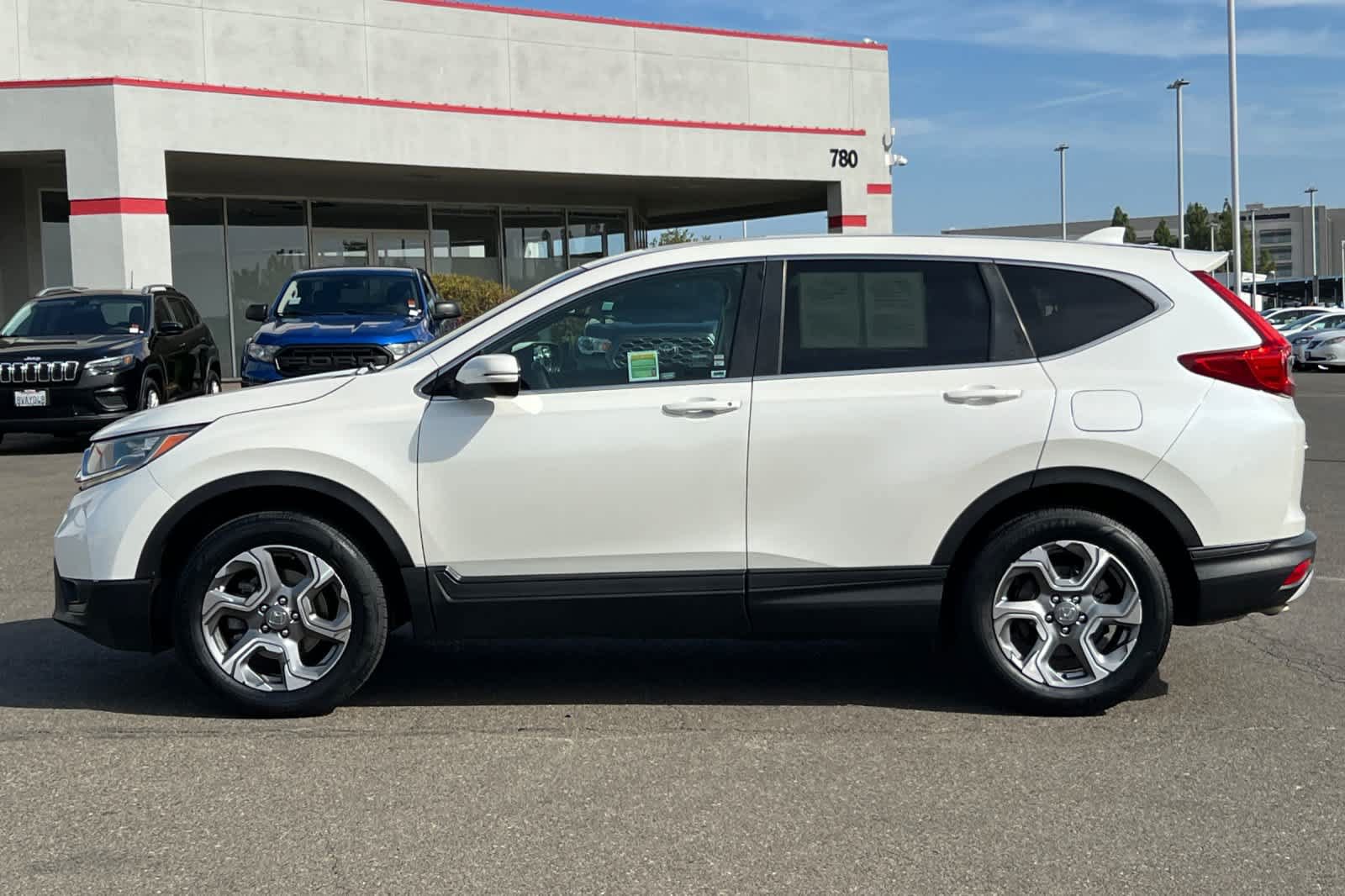 Used 2017 Honda CR-V EX image 9