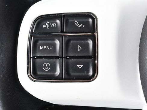 Used 2014 Jeep Wrangler Unlimited Sahara image 32