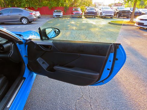 Used 2024 Toyota GR86 Premium image 22