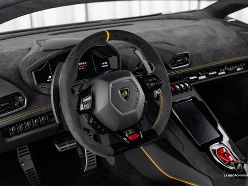 Used 2023 Lamborghini Huracan Tecnica image 34