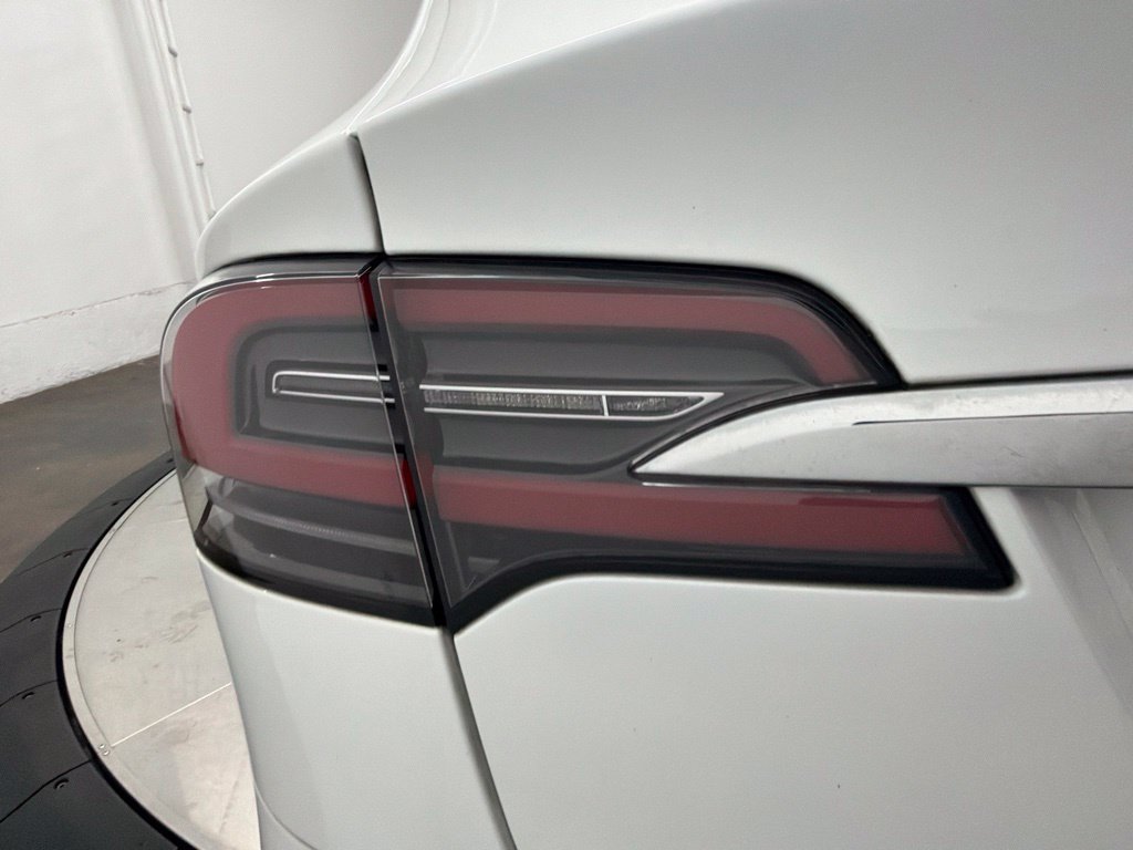 Used 2020 Tesla Model X Long Range AWD/4WD image 11