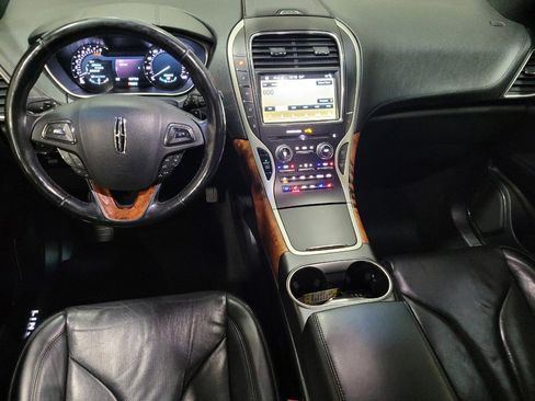 Used 2018 Lincoln MKX Reserve w/ Lincoln MKX Climate Package image 22