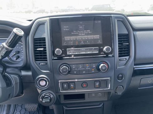 Used 2023 Nissan Titan SV image 12