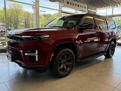 New 2026 Jeep Grand Wagoneer 4WD image 8