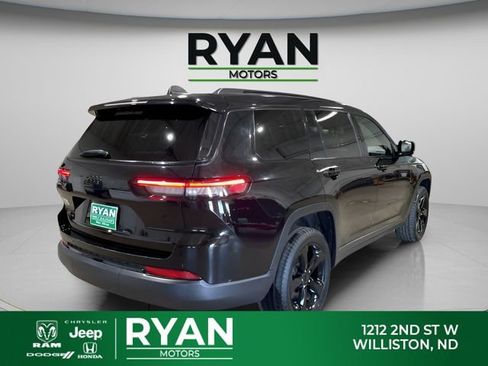 Used 2019 RAM 1500 Big Horn AWD/4WD image 3
