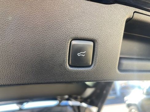 Used 2024 Ford Escape ST-Line image 32