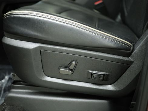 Used 2022 RAM 3500 Laramie w/ Night Edition image 30