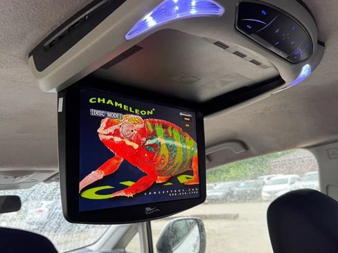 Used 2015 Nissan Quest S FWD image 14