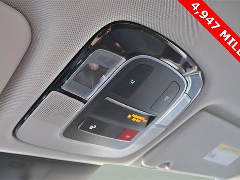 Used 2025 Hyundai Tucson SE image 26