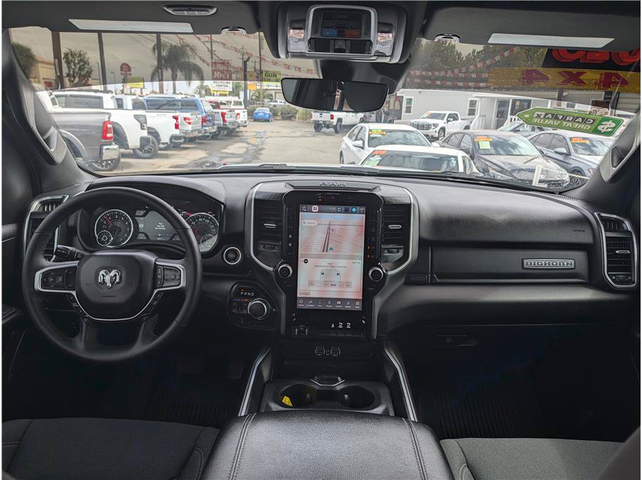 Used 2025 RAM 1500 4x4 Crew Cab image 6