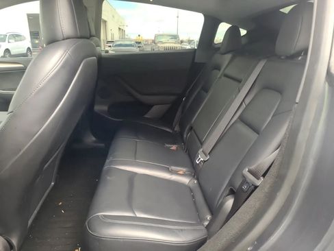 Used 2023 Tesla Model Y Long Range AWD/4WD image 6