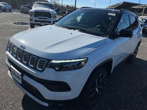 New 2025 Jeep Compass Limited w/ Elite Group image 30