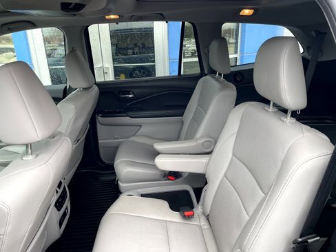 Used 2021 Honda Pilot Elite image 9