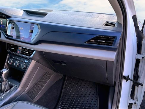 Used 2022 Volkswagen Taos SE w/ IQ.Drive SE Package image 18