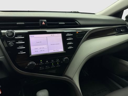 Used 2019 Toyota Camry LE FWD image 24