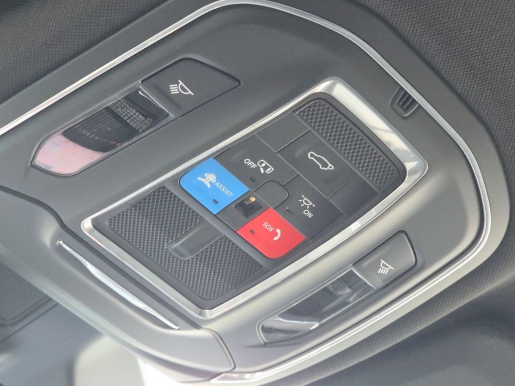 New 2026 Jeep Grand Cherokee L 4WD image 28