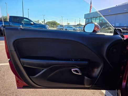 Used 2017 Dodge Challenger SXT image 21