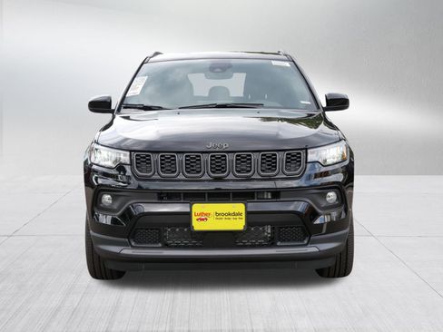 New 2026 Jeep Compass Latitude image 2