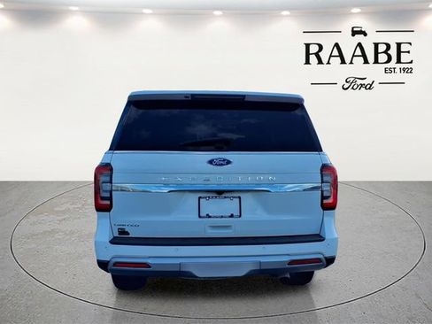 Used 2024 Ford Expedition Limited AWD/4WD image 6