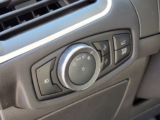 Used 2024 Ford Edge SEL w/ Convenience Package AWD/4WD image 9