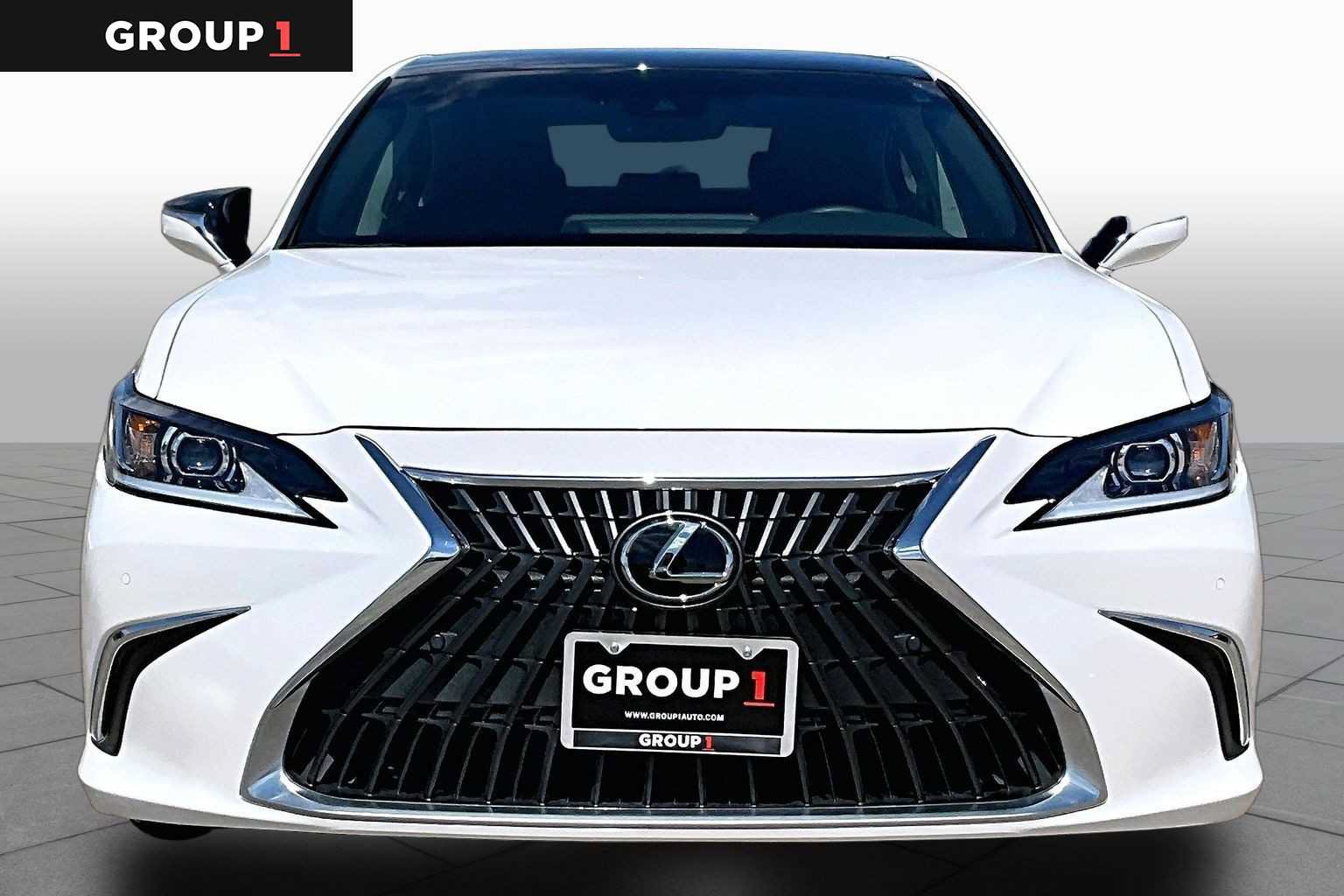 Used 2023 Lexus ES 350 w/ Premium Package FWD image 4