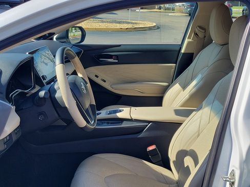 Used 2019 Toyota Avalon Limited w/ Advanced Safety Package FWD image 21