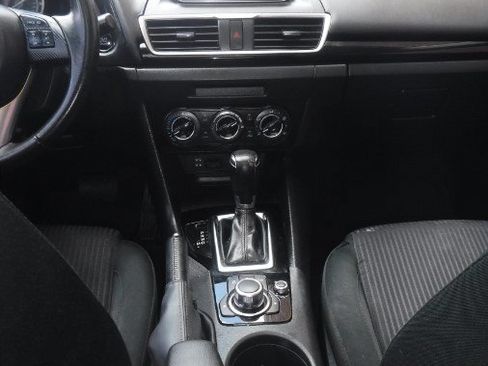 Used 2016 MAZDA MAZDA3 i Touring FWD image 7