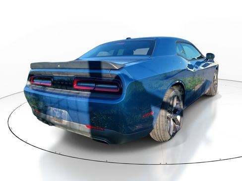 Used 2020 Dodge Challenger SXT w/ Blacktop Package RWD image 5