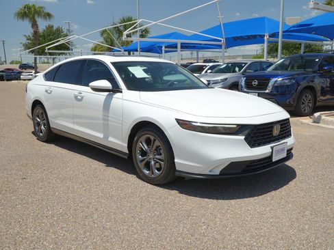 Used 2024 Honda Accord EX image 3