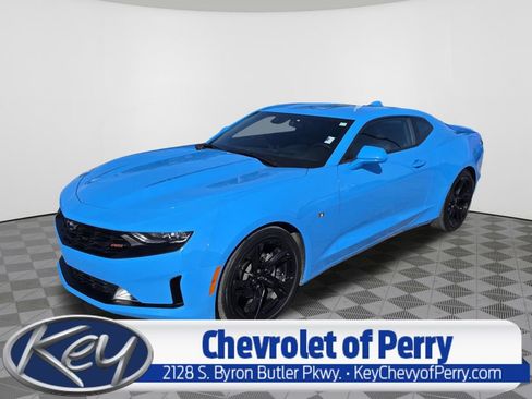 Used 2022 Chevrolet Camaro LT w/ RS Package RWD image 1