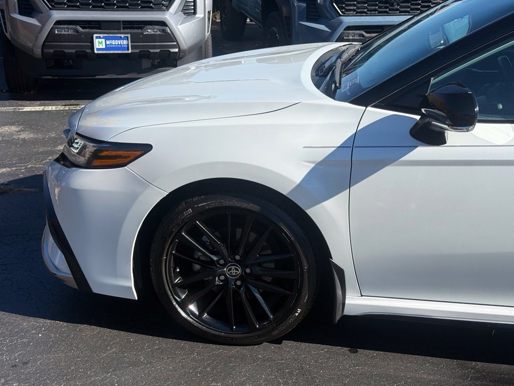 Used 2023 Toyota Camry XSE FWD image 2