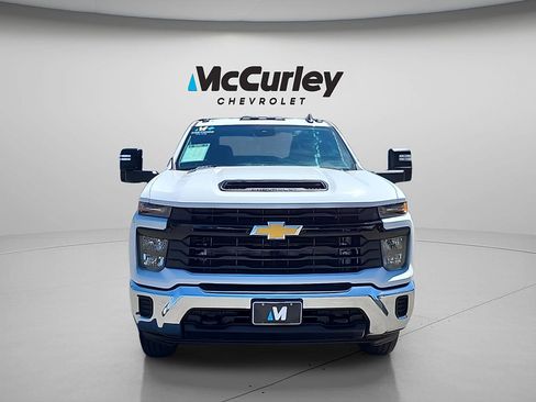 Used 2024 Chevrolet Silverado 3500 W/T w/ WT Convenience Package AWD/4WD image 2